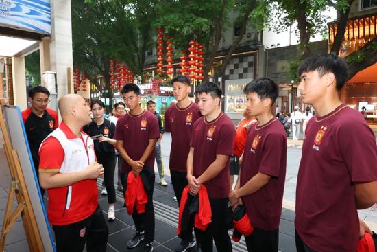 私人教师的秘书
