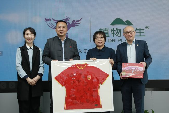 20岁china男男同志免费